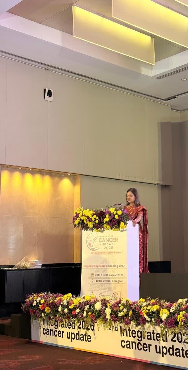 Dr. Indoo Ammbulkar delivering the welcome address at Integrated Cancer Update 2026